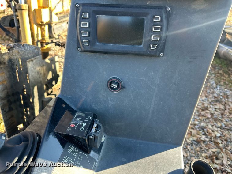 image for item DS3322 2016 Vermeer D9X13III directional boring unit