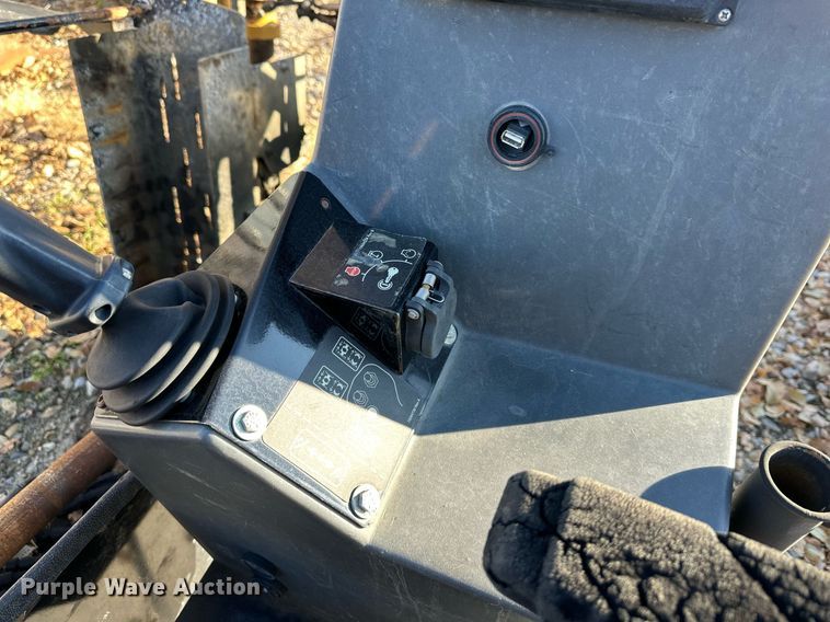 image for item DS3322 2016 Vermeer D9X13III directional boring unit