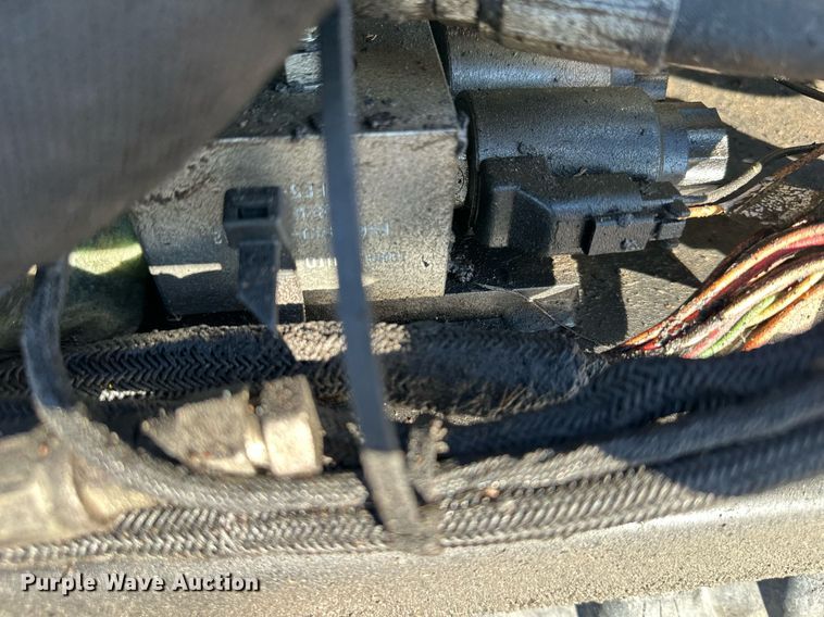 image for item DS3322 2016 Vermeer D9X13III directional boring unit