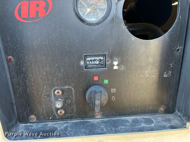 image for item DS3325 2012 Ingersoll Rand P185 air compressor