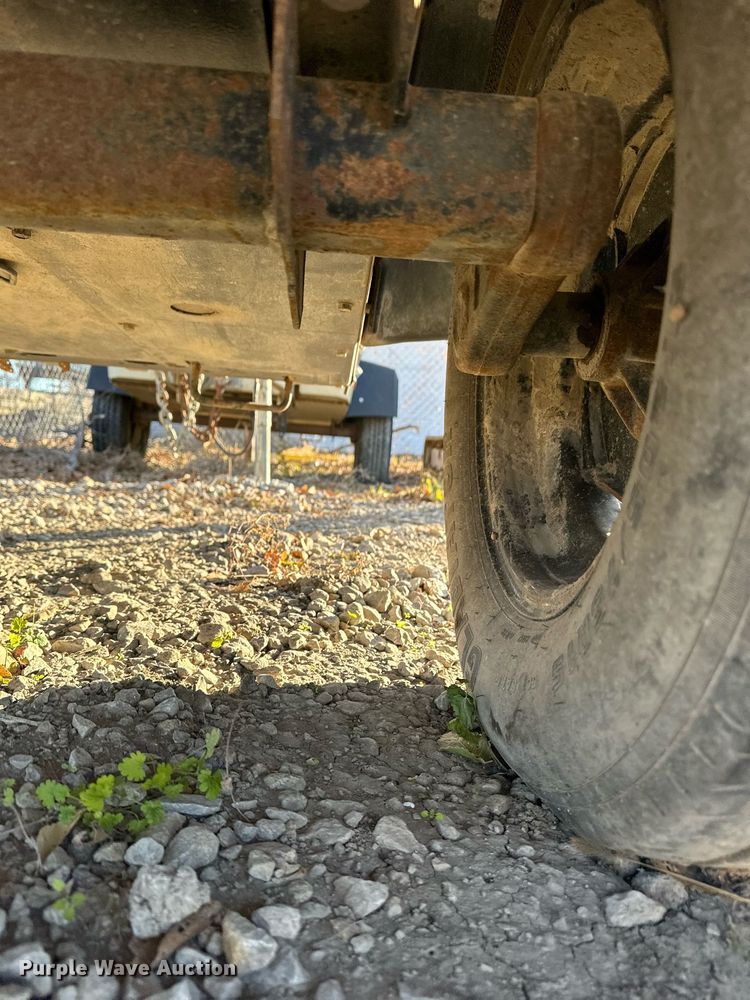 image for item DS3325 2012 Ingersoll Rand P185 air compressor