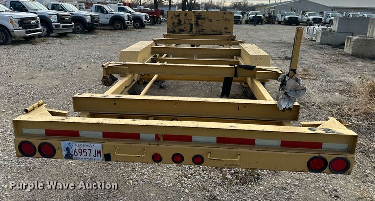 image for item DS3327 2012 Lucon pole trailer