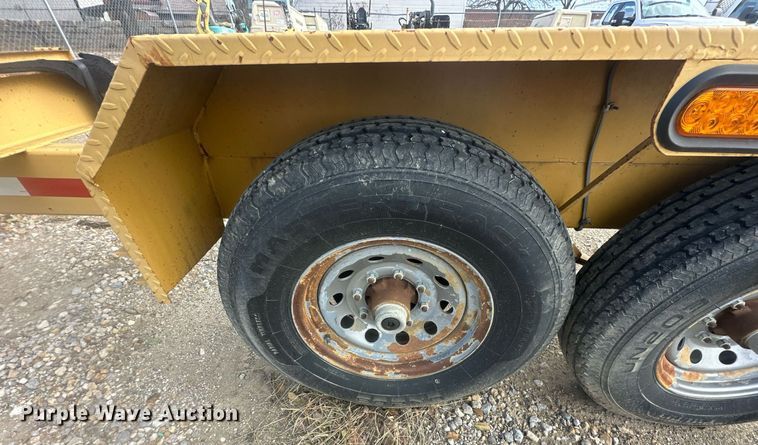 image for item DS3327 2012 Lucon pole trailer