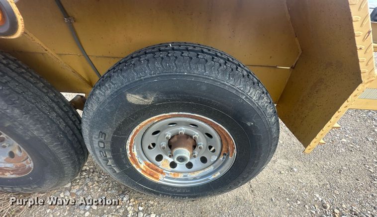 image for item DS3327 2012 Lucon pole trailer