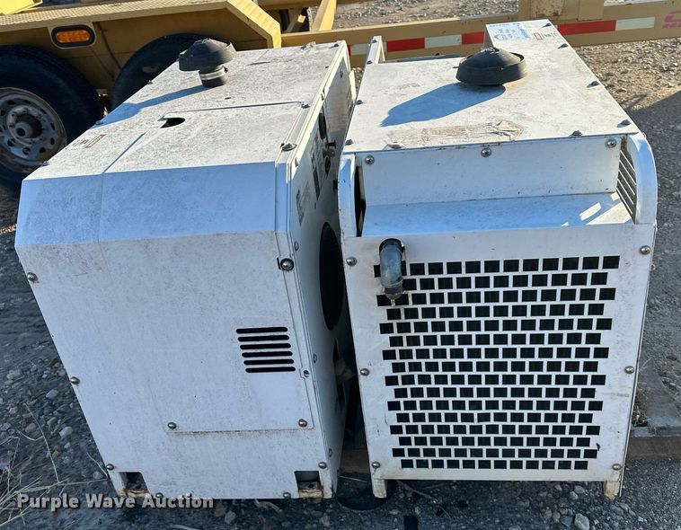 image for item DS3329 (2) Boss Industries Bullet air compressors