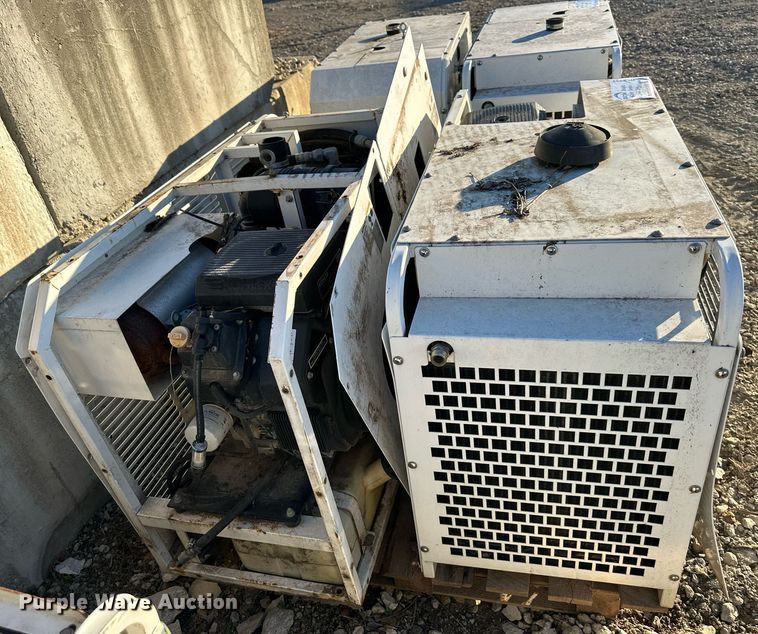 image for item DS3331 (2) Boss Industries Bullet air compressors