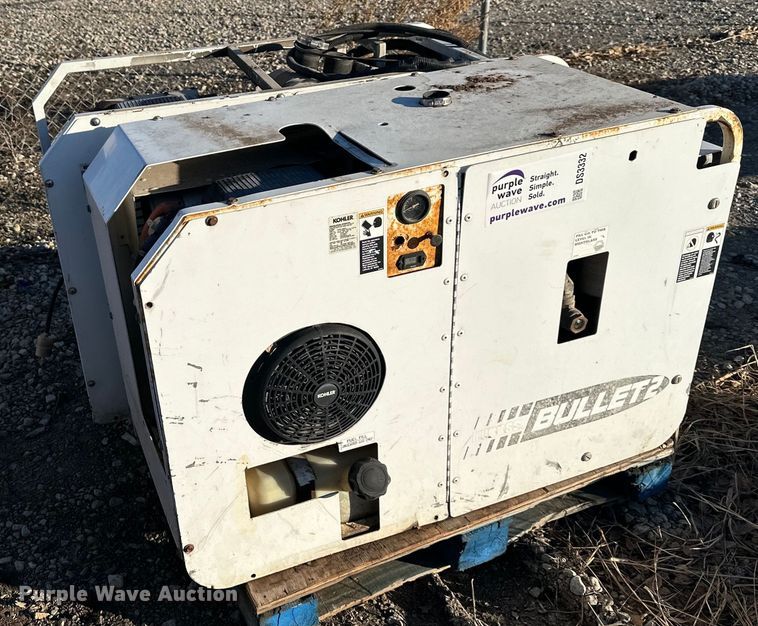 image for item DS3332 (2) Boss Industries Bullet air compressors