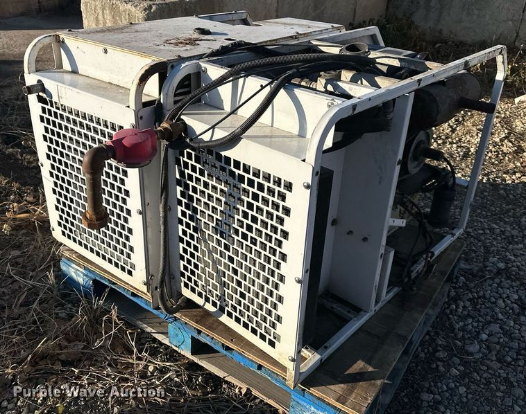 image for item DS3332 (2) Boss Industries Bullet air compressors