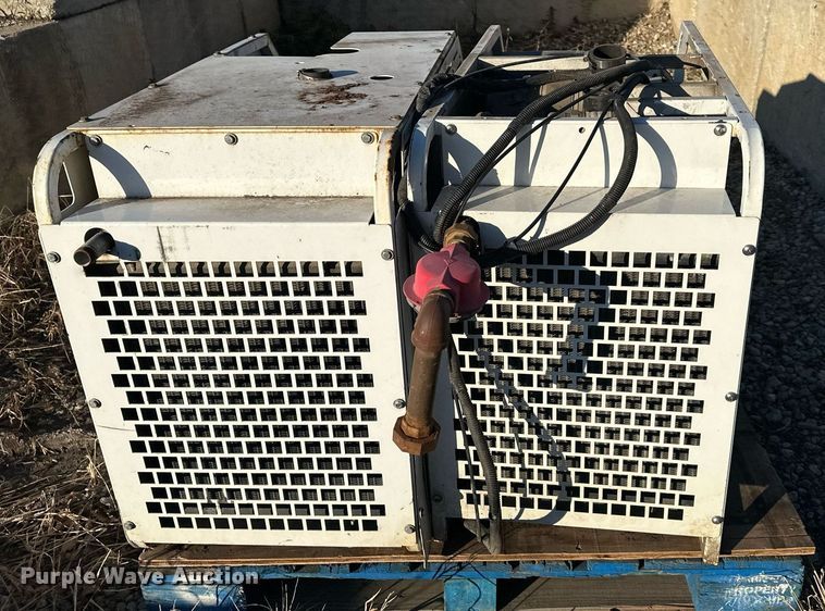 image for item DS3332 (2) Boss Industries Bullet air compressors