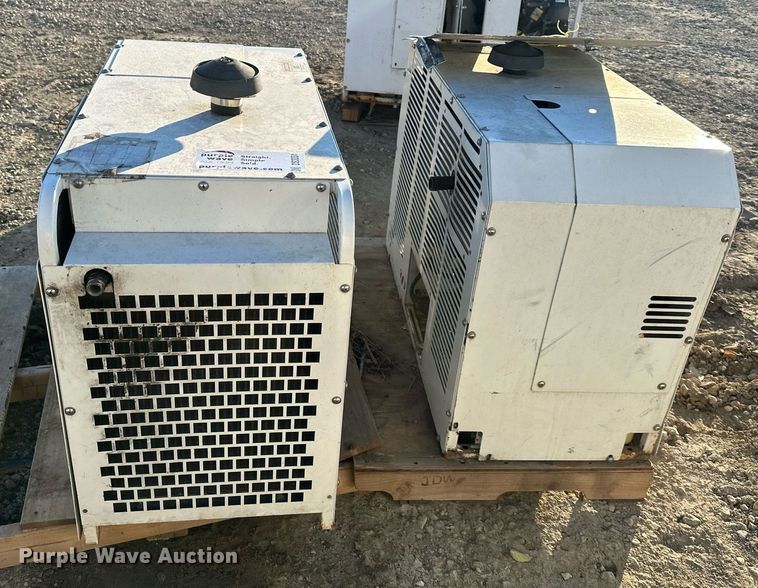 image for item DS3334 (2) Boss Industries Bullet air compressors