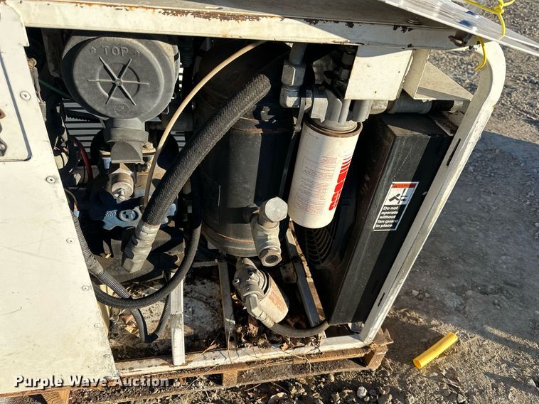 image for item DS3334 (2) Boss Industries Bullet air compressors