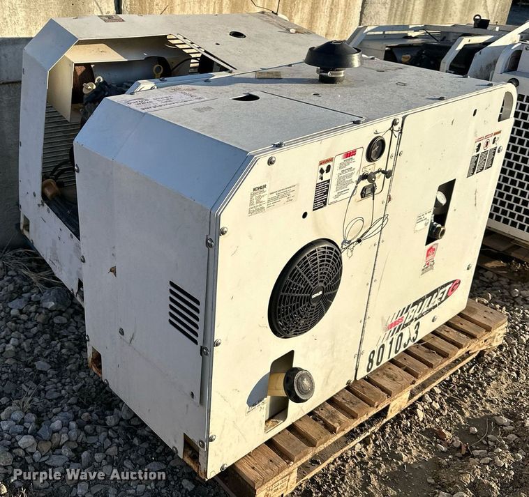 image for item DS3335 (2) Boss Industries Bullet air compressors