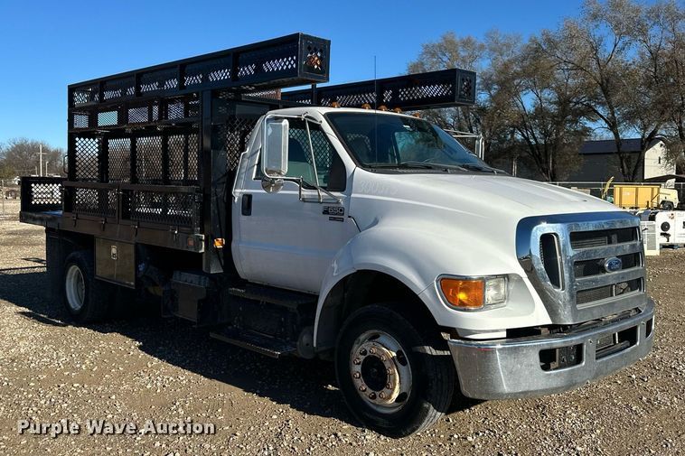image for item DS3337 2011 Ford F650 flatbed truck