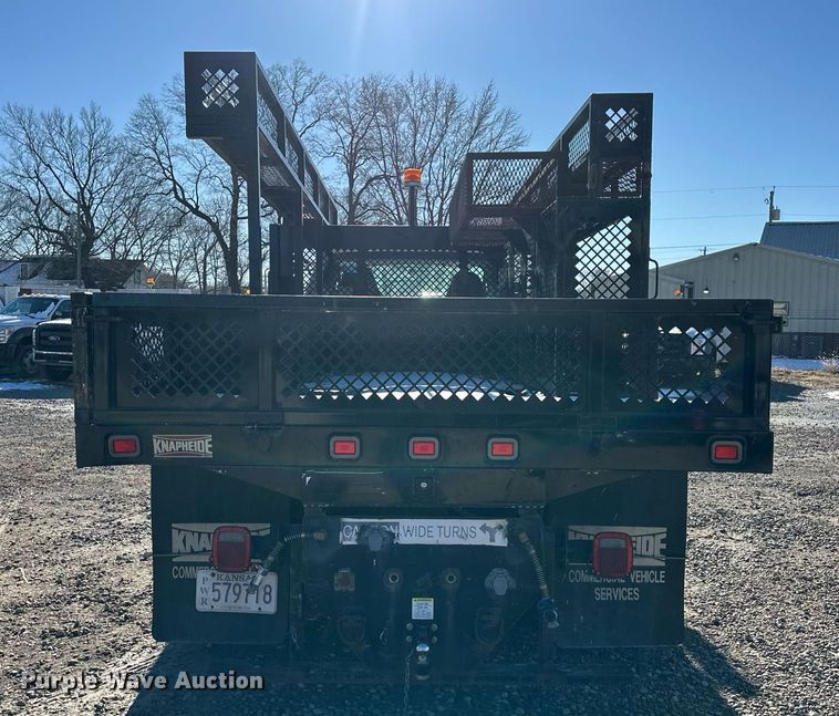 image for item DS3337 2011 Ford F650 flatbed truck