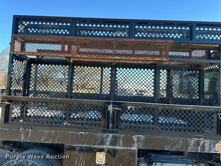 image for item DS3337 2011 Ford F650 flatbed truck