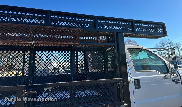 image for item DS3337 2011 Ford F650 flatbed truck