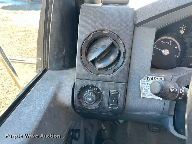 image for item DS3337 2011 Ford F650 flatbed truck