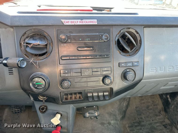 image for item DS3337 2011 Ford F650 flatbed truck