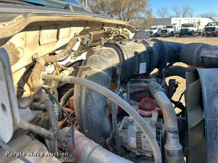 image for item DS3337 2011 Ford F650 flatbed truck