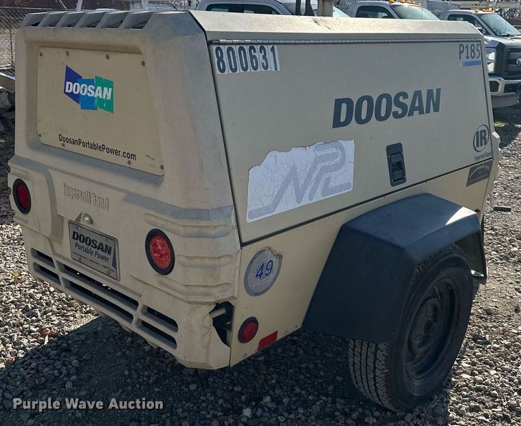 image for item DS3341 2012 Ingersoll Rand P185 air compressor