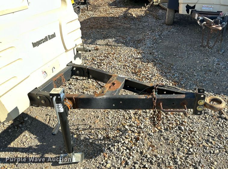 image for item DS3341 2012 Ingersoll Rand P185 air compressor