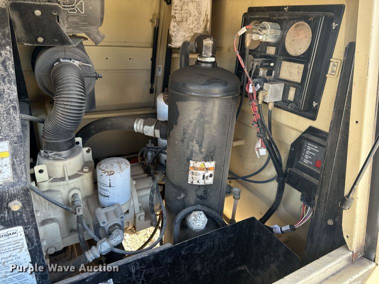 image for item DS3341 2012 Ingersoll Rand P185 air compressor