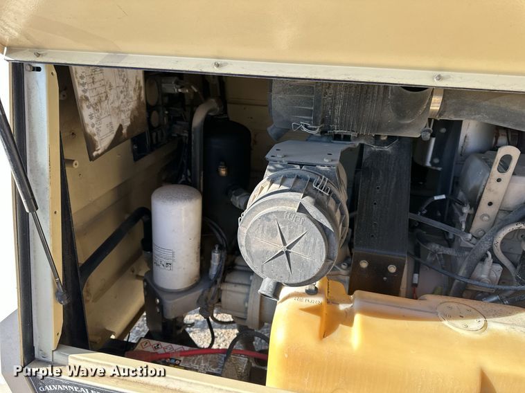 image for item DS3341 2012 Ingersoll Rand P185 air compressor