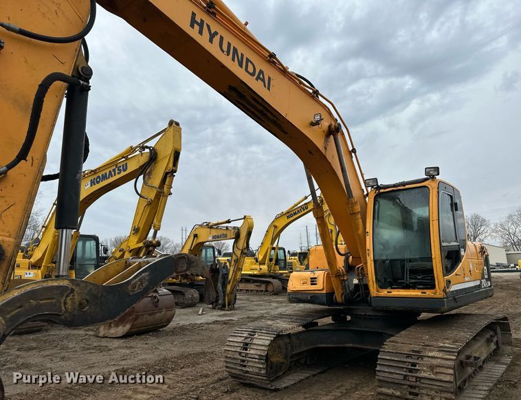 image for item DS3351 2010 Hyundai Robex210LC-9 excavator