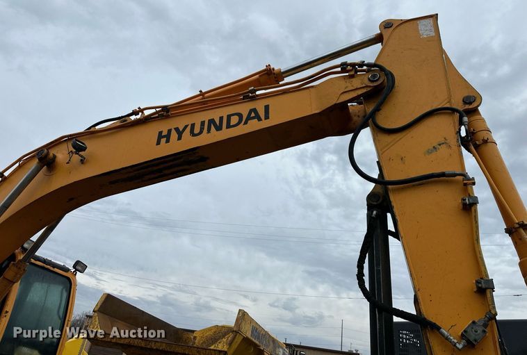 image for item DS3351 2010 Hyundai Robex210LC-9 excavator
