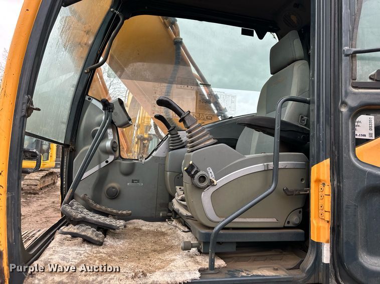 image for item DS3351 2010 Hyundai Robex210LC-9 excavator