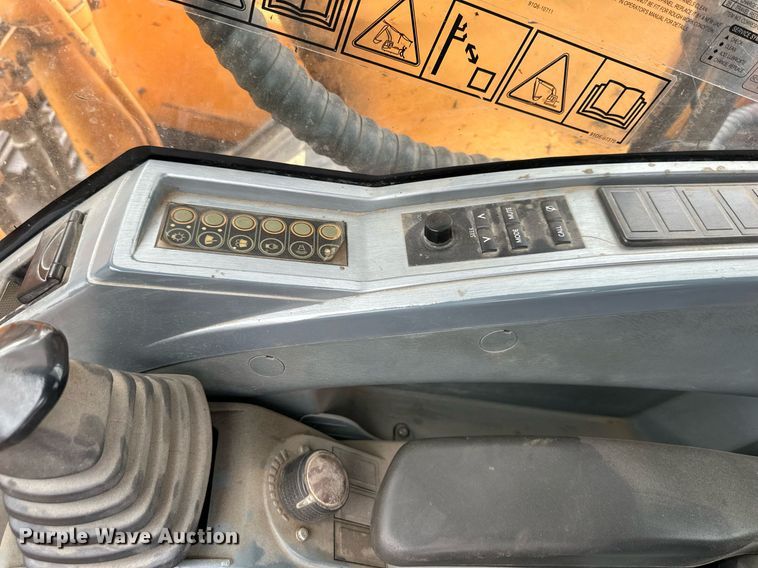 image for item DS3351 2010 Hyundai Robex210LC-9 excavator