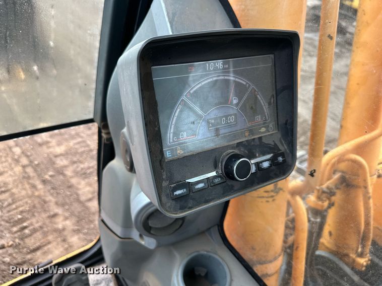 image for item DS3351 2010 Hyundai Robex210LC-9 excavator