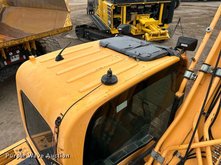 image for item DS3351 2010 Hyundai Robex210LC-9 excavator