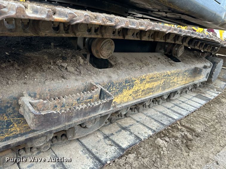 image for item DS3351 2010 Hyundai Robex210LC-9 excavator