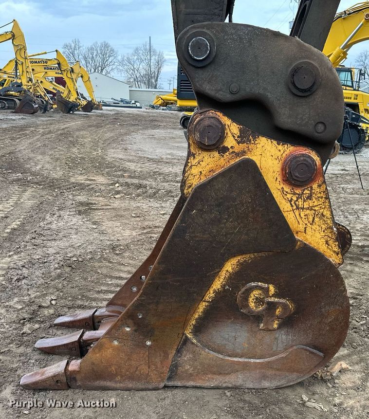 image for item DS3352 2013 Volvo EC300DL excavator