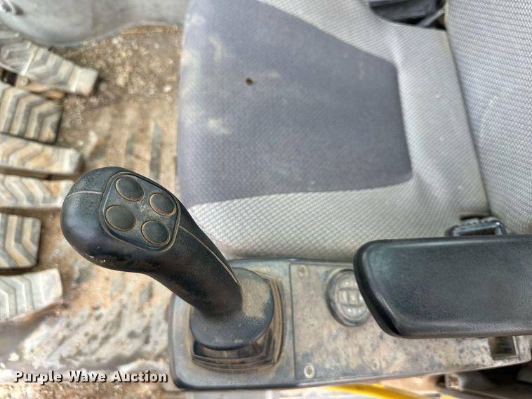 image for item DS3352 2013 Volvo EC300DL excavator