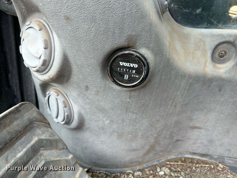 image for item DS3352 2013 Volvo EC300DL excavator