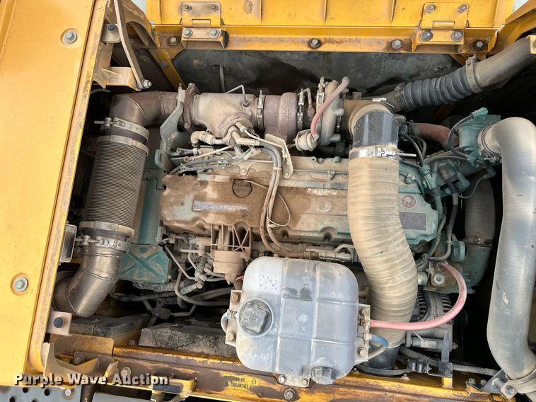 image for item DS3352 2013 Volvo EC300DL excavator