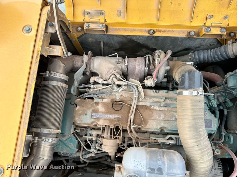 image for item DS3352 2013 Volvo EC300DL excavator