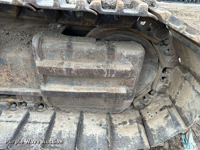 image for item DS3352 2013 Volvo EC300DL excavator