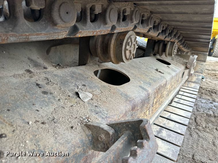 image for item DS3352 2013 Volvo EC300DL excavator