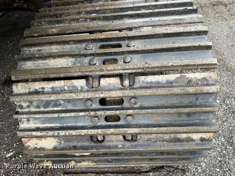 image for item DS3352 2013 Volvo EC300DL excavator