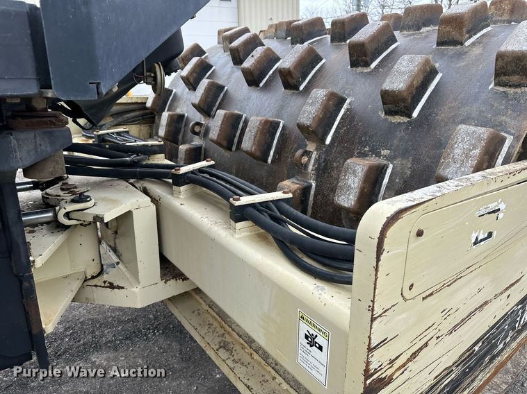 image for item DS3355 2003 Ingersoll Rand SD-122DX single drum vibratory roller