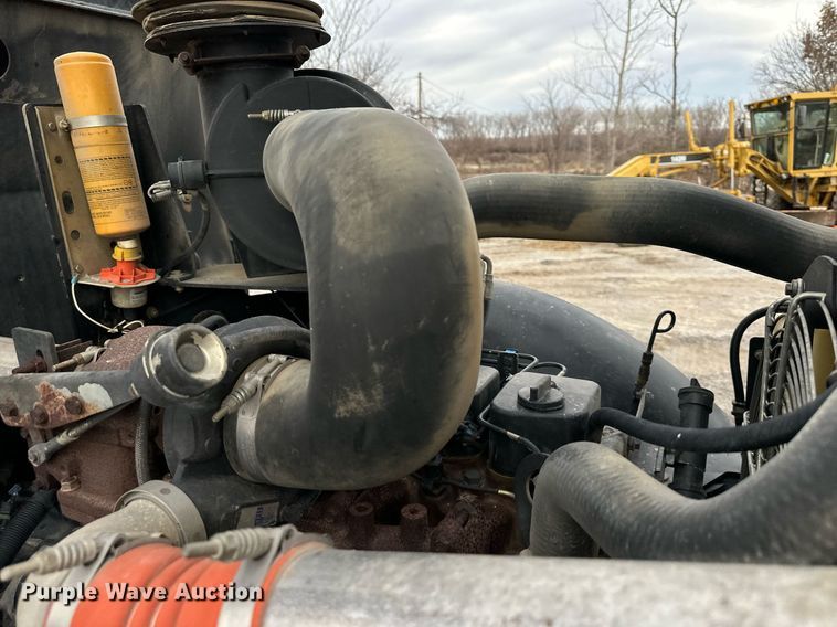 image for item DS3355 2003 Ingersoll Rand SD-122DX single drum vibratory roller