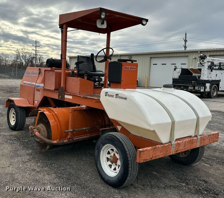 image for item DS3356 Broce RJ350 broom