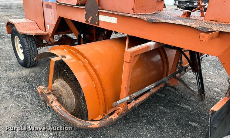 image for item DS3356 Broce RJ350 broom