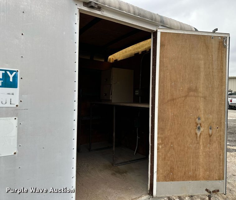 image for item DS3357 1990 Wells Cargo enclosed cargo trailer