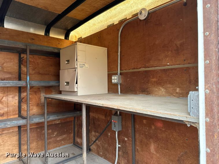 image for item DS3357 1990 Wells Cargo enclosed cargo trailer