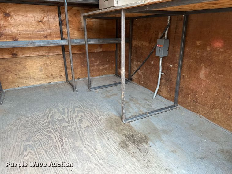 image for item DS3357 1990 Wells Cargo enclosed cargo trailer