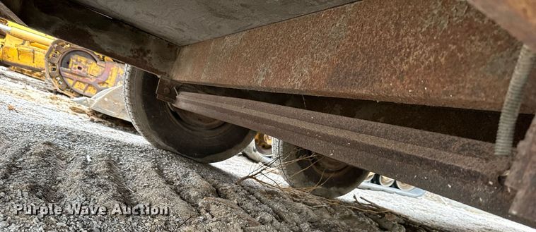 image for item DS3357 1990 Wells Cargo enclosed cargo trailer